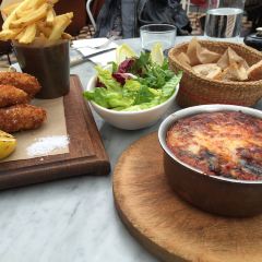 Gees Restaurant & Bar User Photo