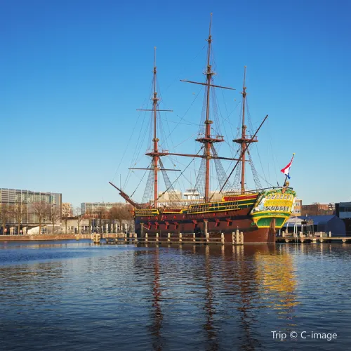 VOC Ship 'Amsterdam' Replica