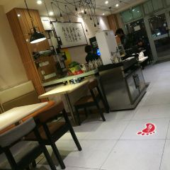 QING HE XIAO CHU User Photo