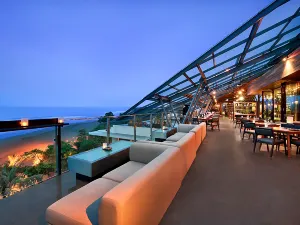 MOONLITE KITCHEN AND BAR