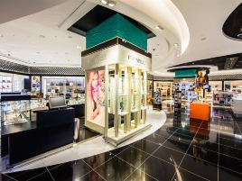 迪拜国际机场T1航站楼D出发区（时装区 Ralph Lauren shop）
