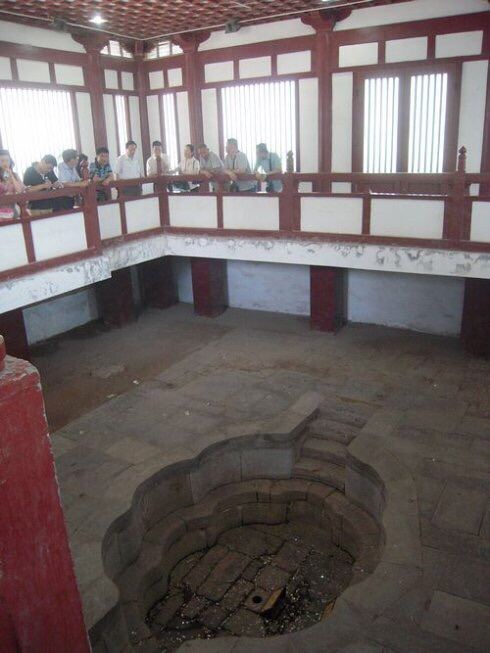 唐禦湯遺址