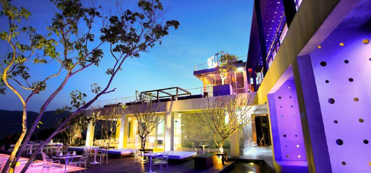 9Gems Lounge & Restaurant