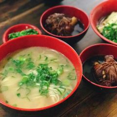 ZhenRu Mutton Guan 여행 사진