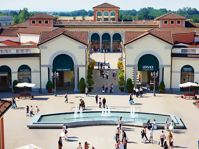 Hotel in zona Serravalle Designer Outlet
