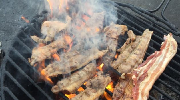 老奶烧肉米线