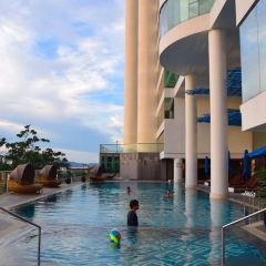Azure Pool Bar & Café User Photo
