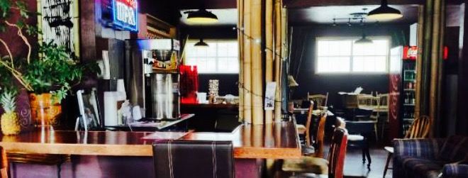 Thai Hut Restaurant & Bar