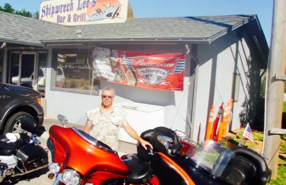 Shipwreck Bar and Grill