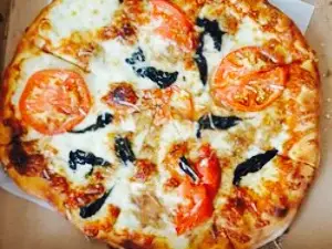 Uncle KoKo's WoodFired Pizzaria