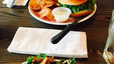 Morley's American Grill in St. 로렌스 카운티