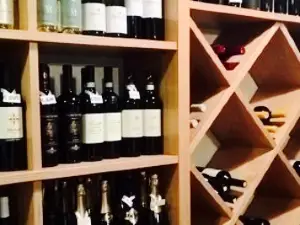 Stappo Wine Bistrot