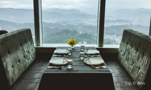 Diamond Tony's at Taipei 101