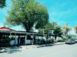 Baitoey Seafood Restaurant