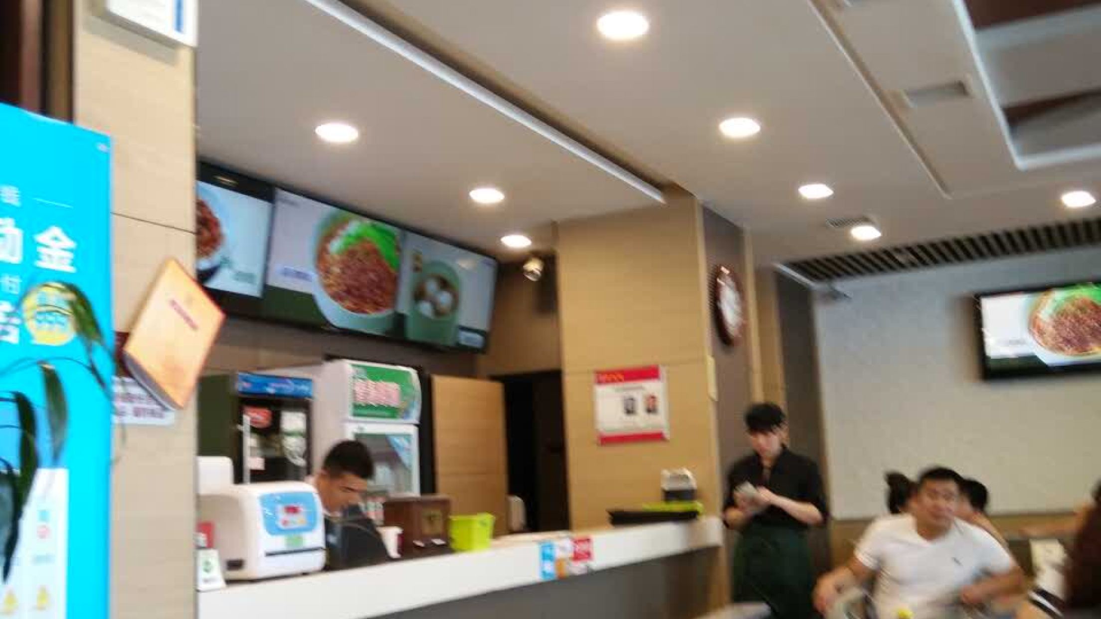 李先生牛肉面大王(华联店)
