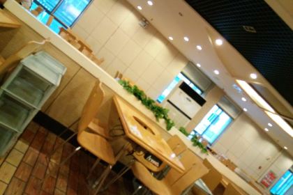 Jijihong Hot Pot (jiujiangxinhuachengguangchang)