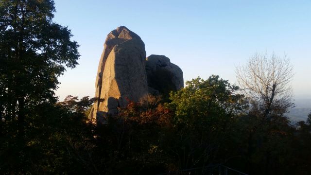 삼괴석