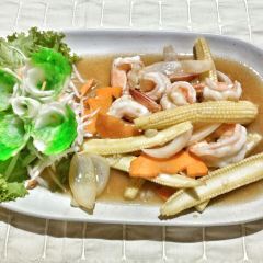 Kampong Kata Hill Thai & Seafood Restaurant 여행 사진