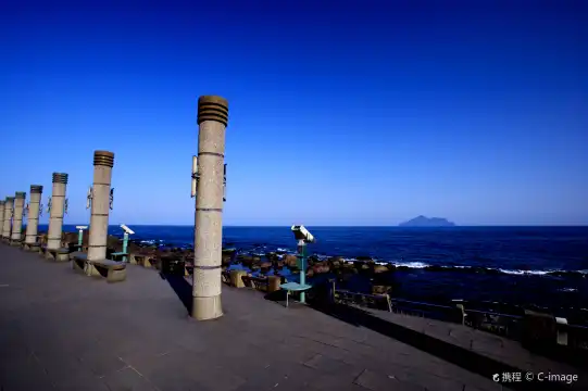 Hotels near Waiao Beach