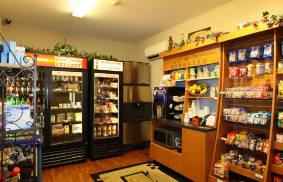 Candlewood Suites 保齡球綠色