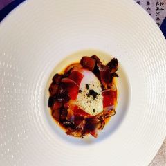 The V Modern Bistro 여행 사진