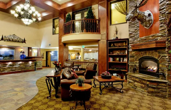 智選假日套房酒店卡利斯佩爾