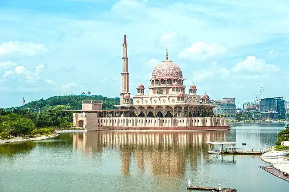 5_Putra Mosque