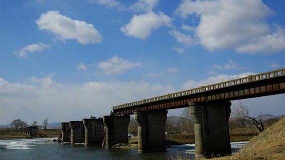 Liangshui Broken Bridge