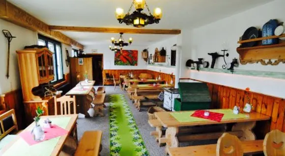 Weinbau Fiona und Martin Spiegelhofer GesBR