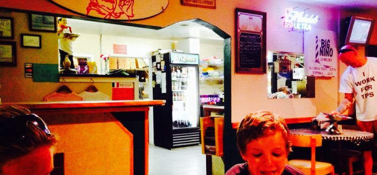 Nino's Pizza