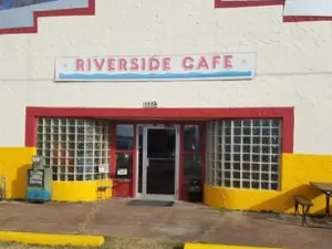 Riverside Cafe