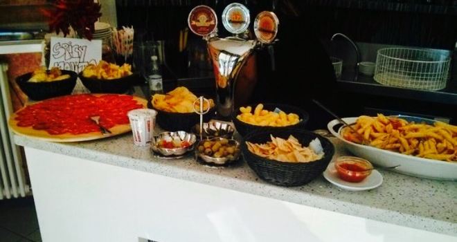 Stop Bar & Food