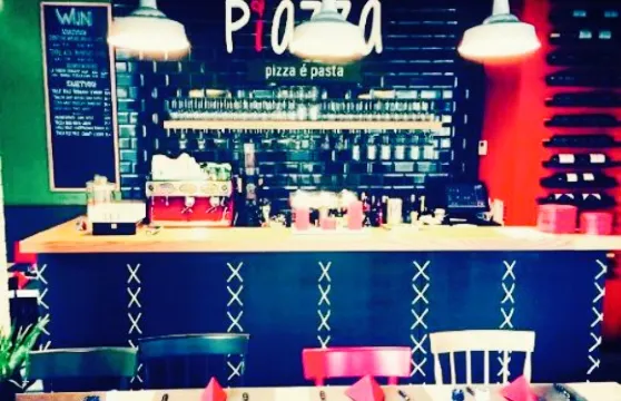 Piazza Pizza é Pasta