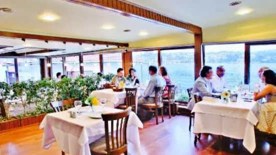 Kanlica Yakamoz Restaurant