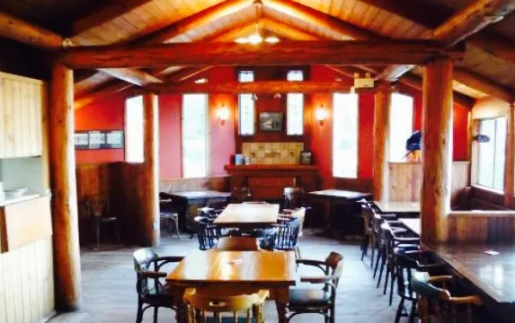 Landing Neighbourhood Pub