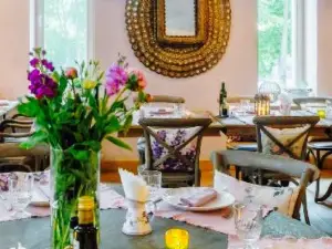 Cafe de Arts | Ресторан Октябрьское поле | Кафе, доставка, живая музыка