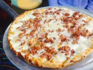 Gooey's Pizza Jesup