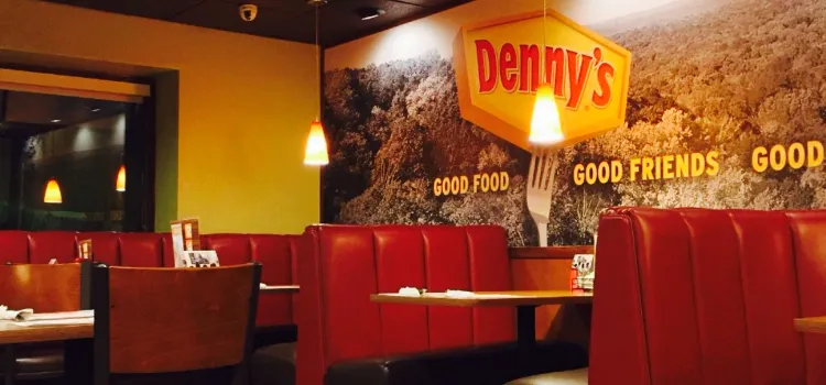 Denny's (Old Freedom Rd)