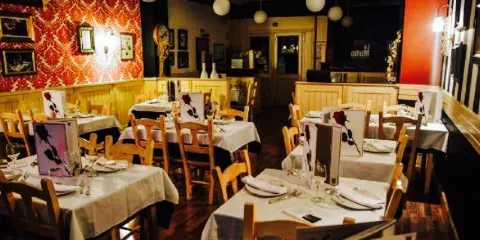 La Mafia se sienta a la mesa