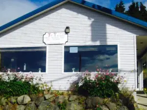 J &T Restaurant