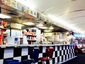 Wayne's Family Diner