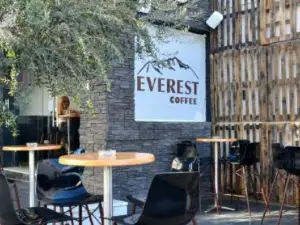 Everest Coffee