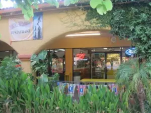 El Yaqui Restaurant