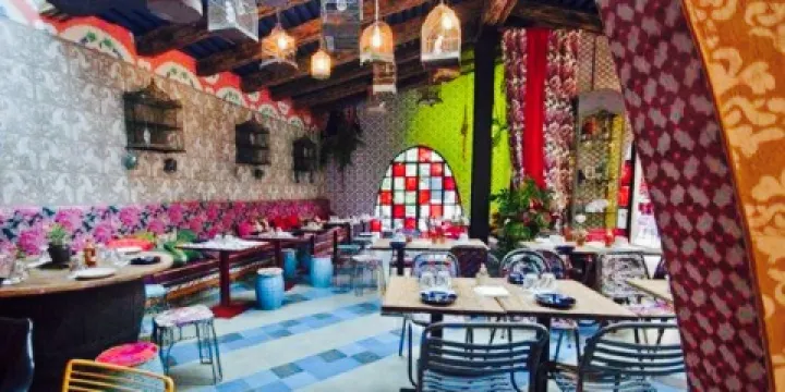 La Santa Tacos & Tragos