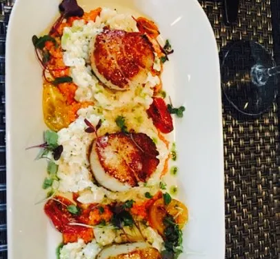 Food 101 Bar & Bistro