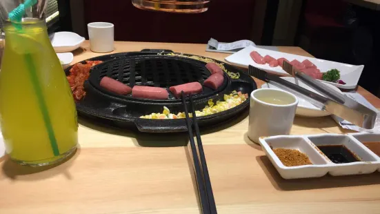 韓宮宴炭火烤肉(萬達店)