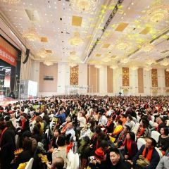 YANG GUANG FEI NIU CHENG User Photo