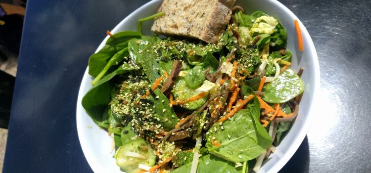 CRISP & GREEN
