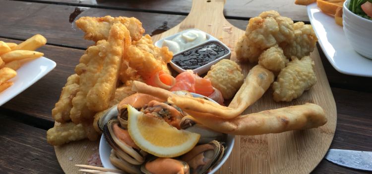 HarBar Beachfront Cafe