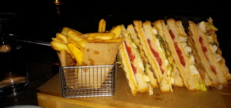 Rumors Lounge - Cafe